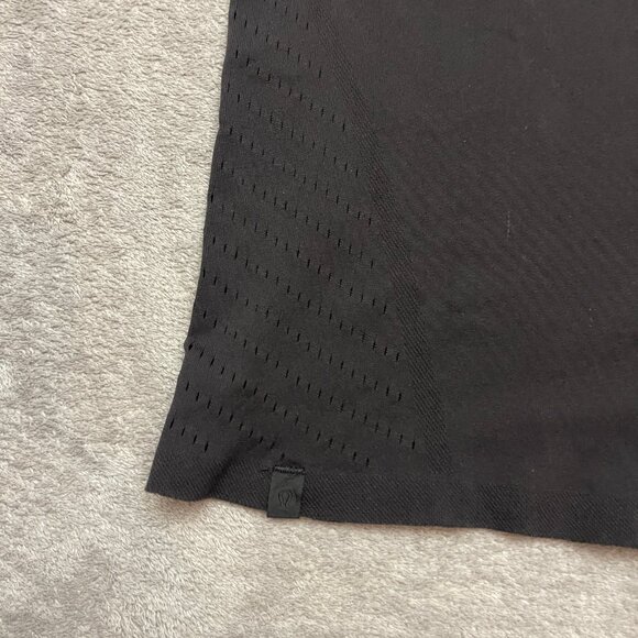 Lululemon Short Sleeve Shirt Tee Womens 6 Black Seamless Running - Picture 7 of 8
